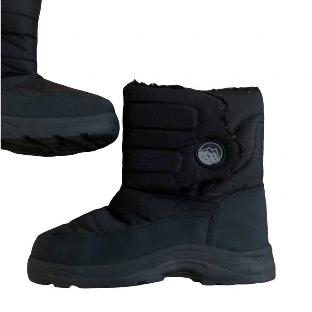 Black Snow Boots Youth Boys Size 4 Waterproof Big Boy Mountain Hike
